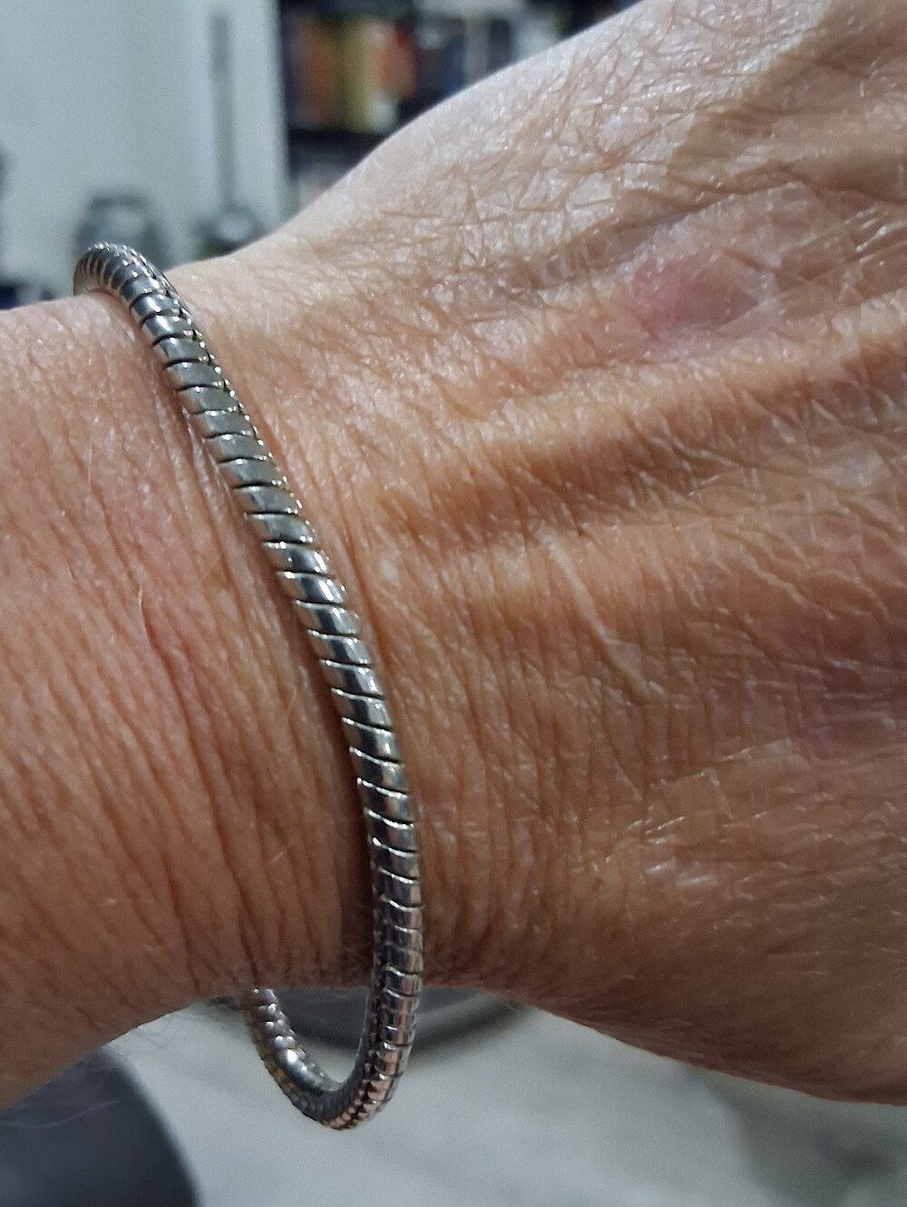 .925 Sterling Silver Snakechain Bracelet 8"